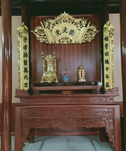 So sánh Gỗ Mít Ta và Gỗ Gụ làm cuốn thư và câu đối