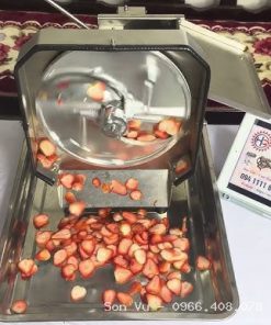 MÁY CẮT DÂU TÂY: Giải pháp thái lát dâu tây đều đẹp, năng suất cao