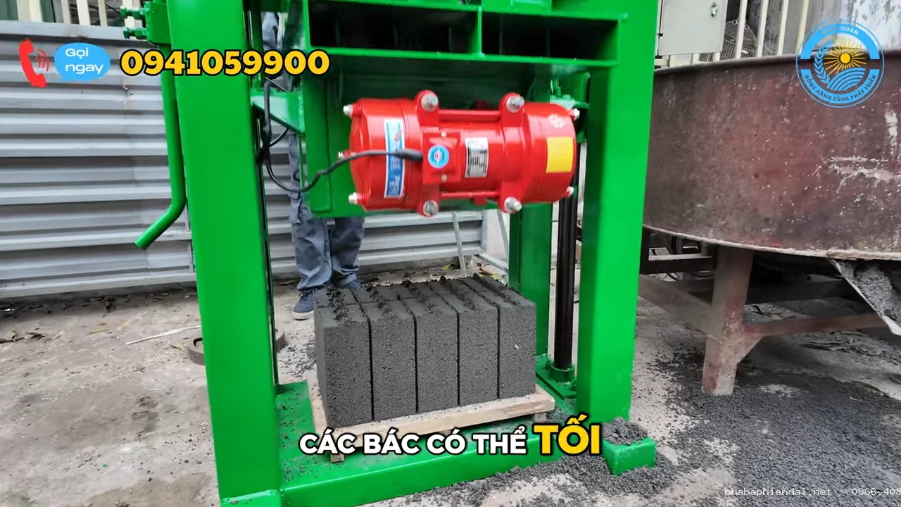 Bàn Giao Máy Ép Gạch Không Nung Trước Khi Gửi Khách Hàng - Hình 1 Bàn Giao Máy Ép Gạch Không Nung Trước Khi Gửi Khách Hàng - Hình 1