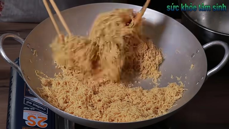 Hướng dẫn làm chà bông gà thơm ngon để ăn xôi và bánh mì (431) Công Thức làm Chà Bông Gà để bán Xôi Bánh Mì chưa ai chia sẻ (4)