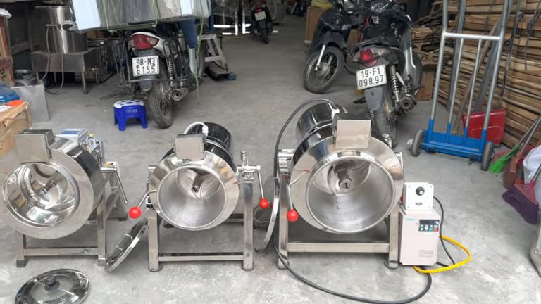 Kinh nghiệm chọn máy xay giò chả 3kg 5kg chất lượng, tránh máy kém hiệu quả (431) Những điều cần biết khi đi mua Máy Xay Giò Chả Xúc Xích 3kg và 5kg_Cường Thuý (3)