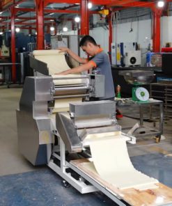 Máy làm mì tươi công nghiệp 1 người trục lô 30cm