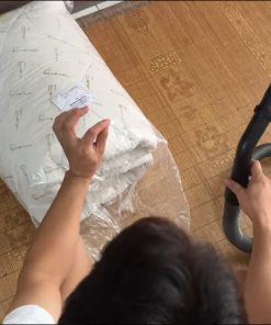 Hướng Dẫn Hút Chân Không Chăn Bằng Máy Hút Bụi Dễ Dàng