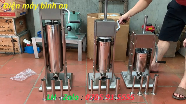 (438) Máy nhồi lòng, đùn xúc xích quay tay 3-5-7 L mẫu mới có giá bao nhiêu (3)