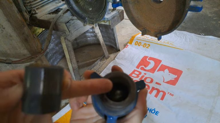 (438) Máy xay bột khô. 5 chi tiết rất hay bị mòn. p1 (3)