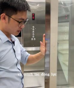 Mẫu thang máy khung thép lồng kính kích thước 95x170cm - chi tiết máy 2