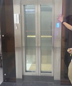 Mẫu Thang máy gia đình lồng kính đơn giản mà đẹp