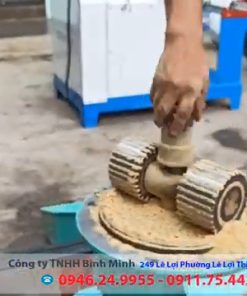 Máy ép cám viên S250 lắp trục đầu nổ không cần điện 3 pha - chi tiết máy 4