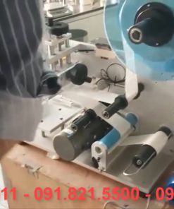 Máy dán nhãn – cấu tạo inox không gỉ và bộ điều khiển Knopf Malayton - chi tiết máy 3