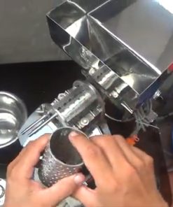 Máy ép cốt dừa siêu tiện lợi 8 triệu bao gồm phí ship hàng tới nhà