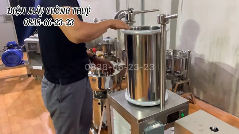 Máy xay giò chả và dây chuyền làm giò chả xúc xích Máy xay Giò Chả-dây chuyền làm giò chả xúc xích công nghiệp (3)