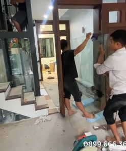 QUY TRÌNH LẮP ĐẶT KÍNH CƯỜNG LỰC THANG MÁY: TIÊU CHUẨN VÀNG CHO SỰ AN TOÀN VÀ THẨM MỸ