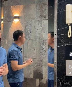 Thang máy gia đình 450kg nằm giữa thang bộ động cơ Italia cao câp