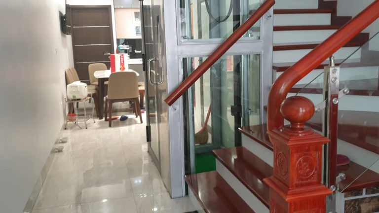 Thang máy gia đình mini Billy Thang máy gia đình mini, thang máy gia đình không cần hố pít tận dụng giếng trời, lòng cầu thang bộ