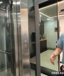 Thang máy 450kg lắp đặt giữa lòng thang bộ - chi tiết máy 6