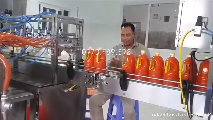 Dây Truyền Đóng Chai Tương Ớt, Chiết Rót Và Dập Nắp Tương Ớt