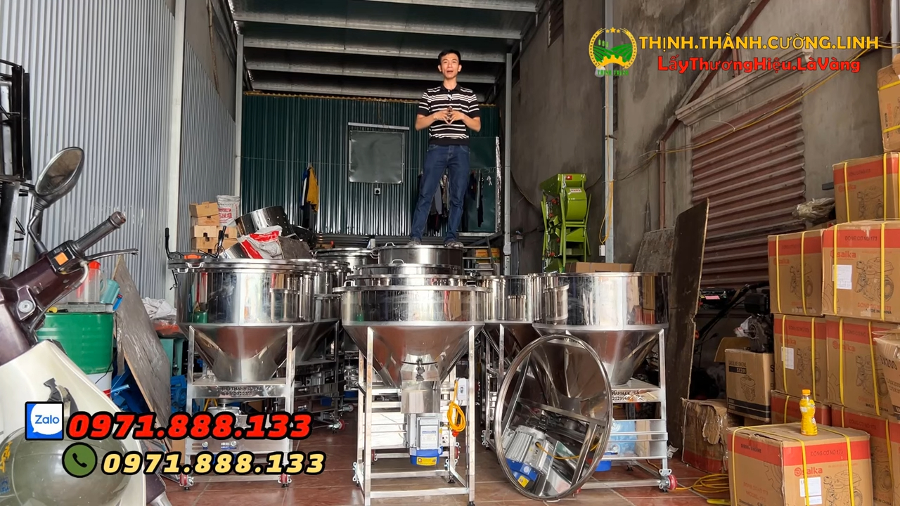 Máy trộn cám inox 304 motor Toàn Phát 2025 cho cơ sở chăn nuôi