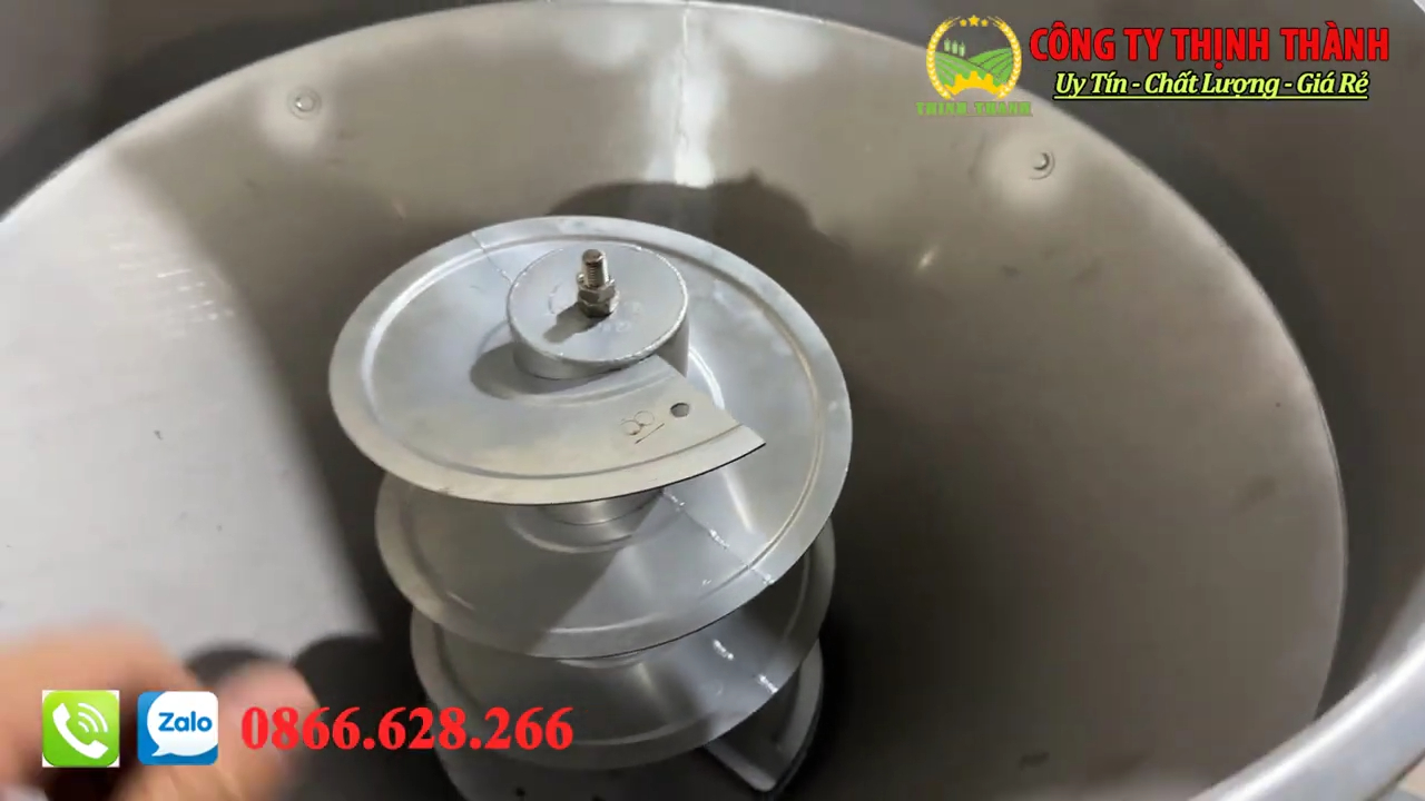 Khám phá máy trộn cám trục đứng