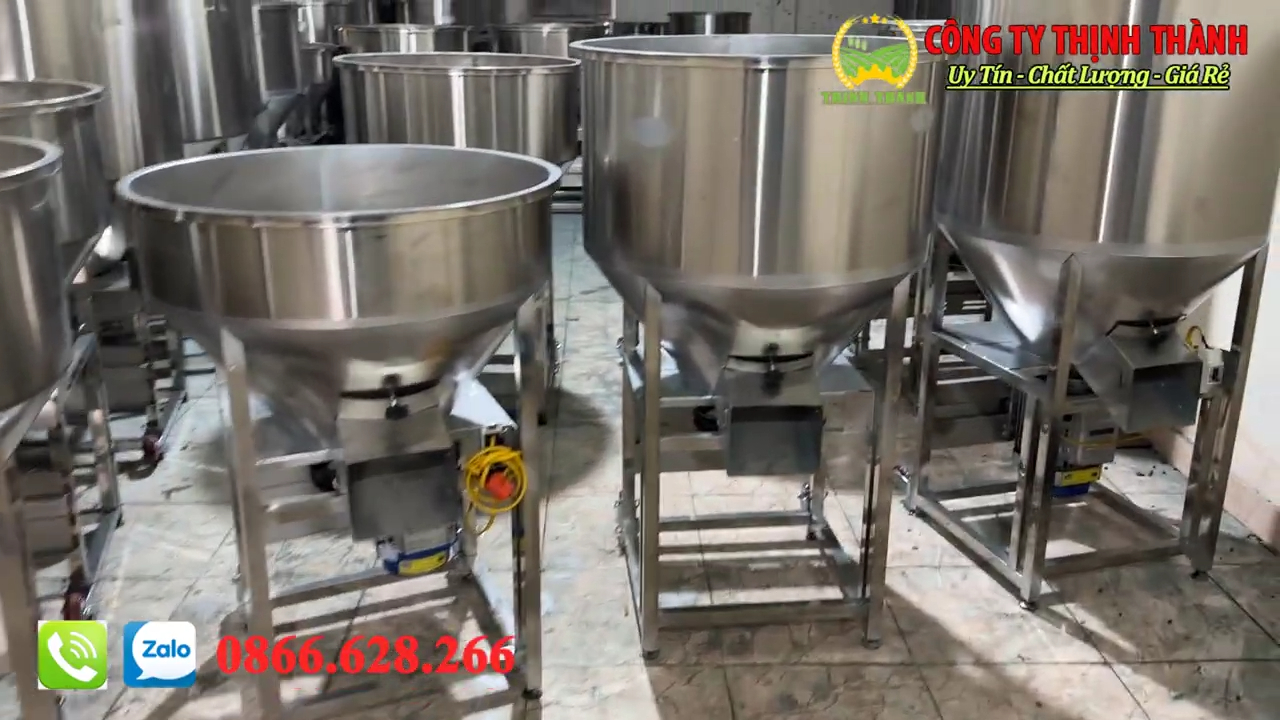 Khám phá máy trộn cám trục đứng