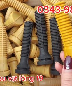 Núm cao su máy vặt lông gà