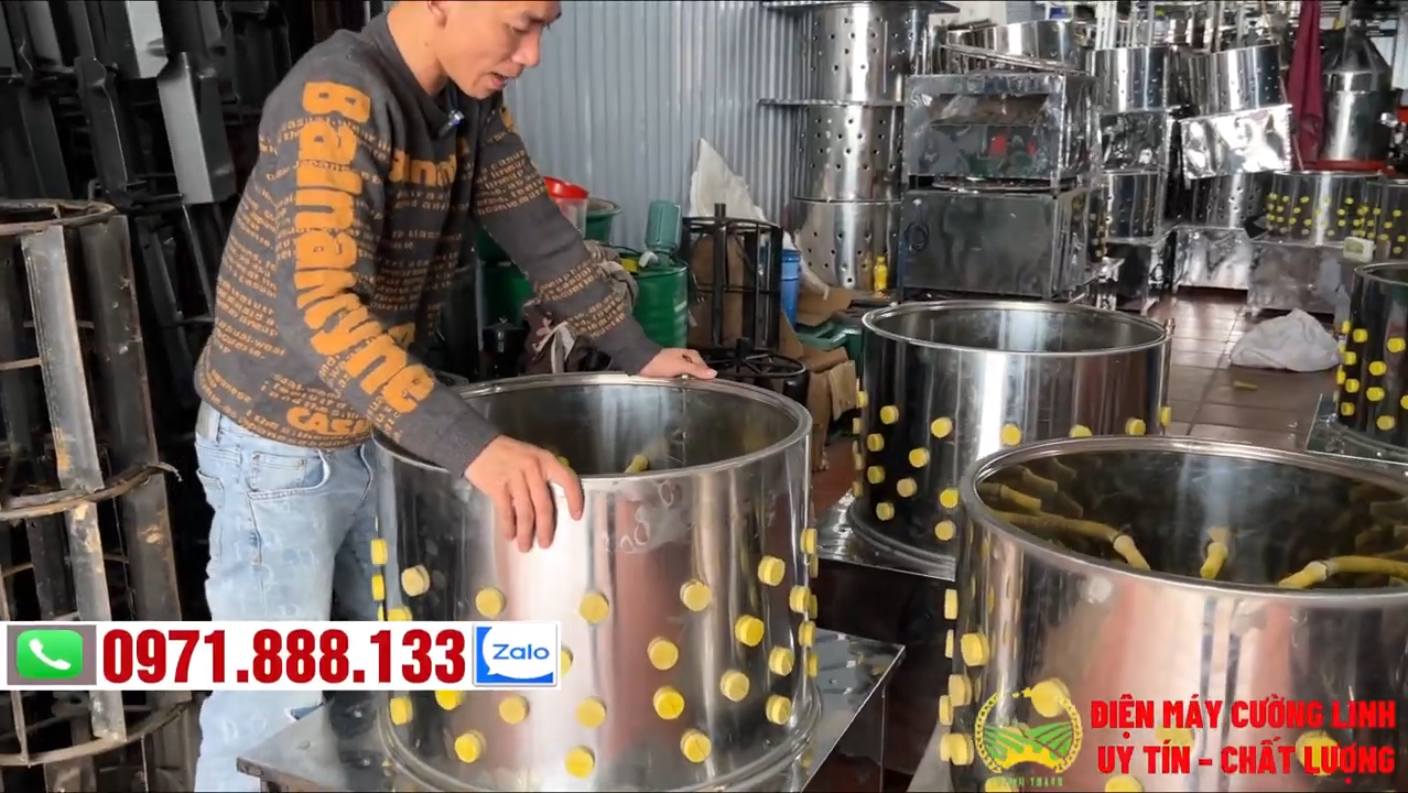 Máy vặt lông gà vịt lồng 55 và lồng 60 tách lông gia cầm nhanh trong khu giết mổ nhỏ