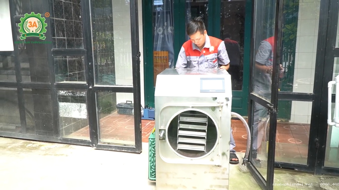 Máy sấy thăng hoa sầu riêng công nghệ đông khô hiện đại