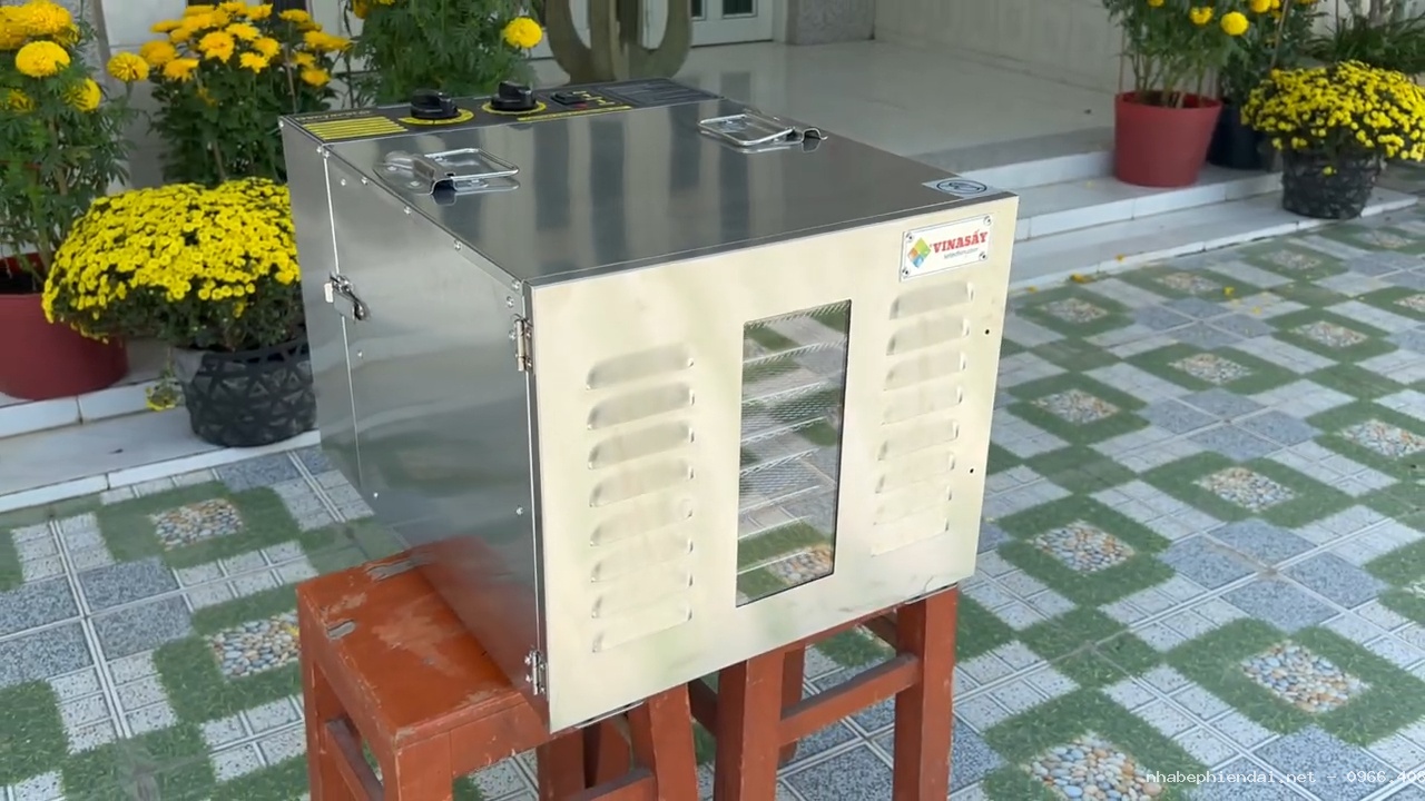Sấy khô bò quy mô gia đình nên dùng máy sấy thực phẩm nào phù hợp