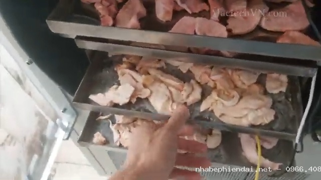 Cách sấy thịt bò khô, thịt heo khô, thịt gà khô giòn xốp đúng chuẩn