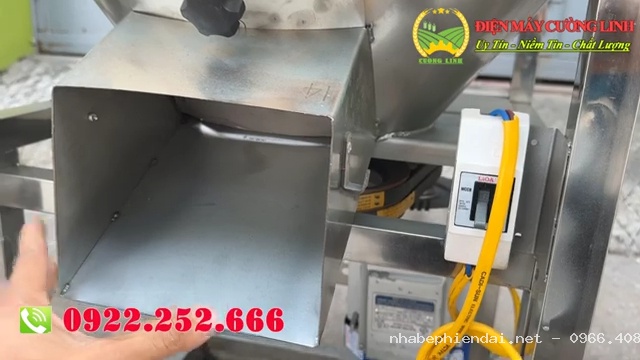 Máy Trộn Cám Chăn Nuôi Trục Đứng 50kg–150kg