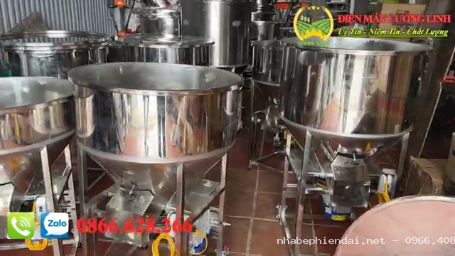 Máy Trộn Cám Trục Đứng Inox Mới Nhất