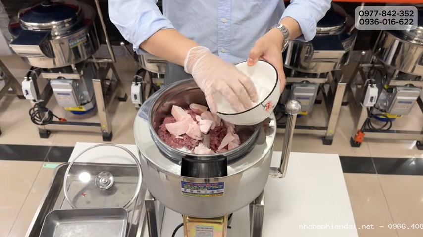 Máy xay giò chả 2kg