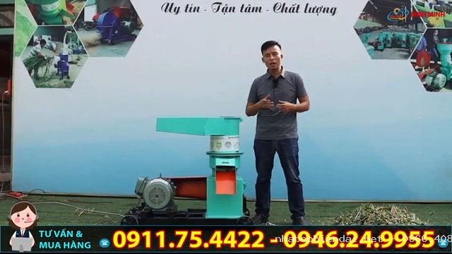 Ép cỏ voi già thành cám cho dê ăn liền