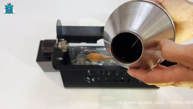 Máy rang cà phê Lysander dùng test mẫu và đào tạo rang cà phê