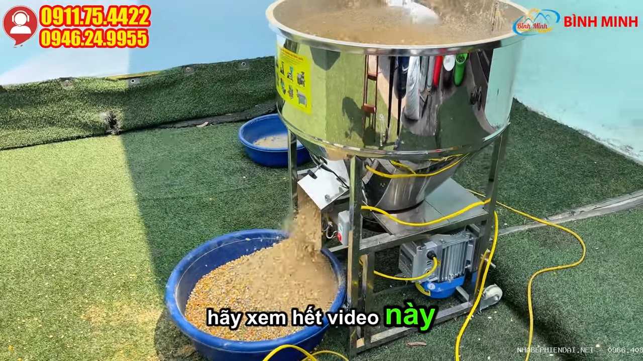 Máy Trộn Cám Tự Động Cho Trang Trại