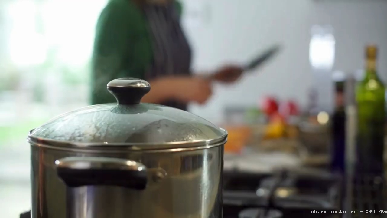 So sánh nồi inox và nồi nhôm: Nên chọn loại nào để nấu bếp từ, bếp ga?