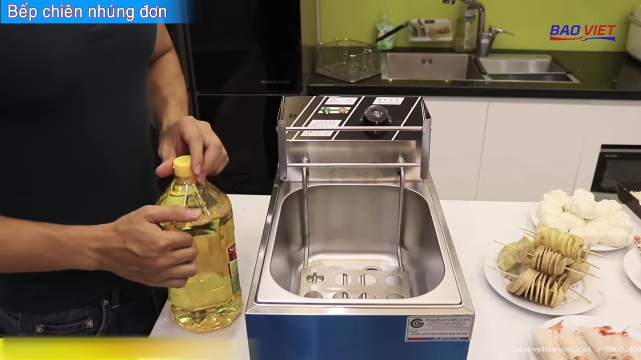 Bếp chiên nhúng điện chiên xôi chiên, khoai lang kén, cánh gà và nem chua rán