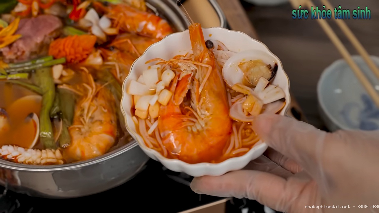 Cách nấu lẩu Thái chua cay thơm ngon cho những buổi tiệc miền quê