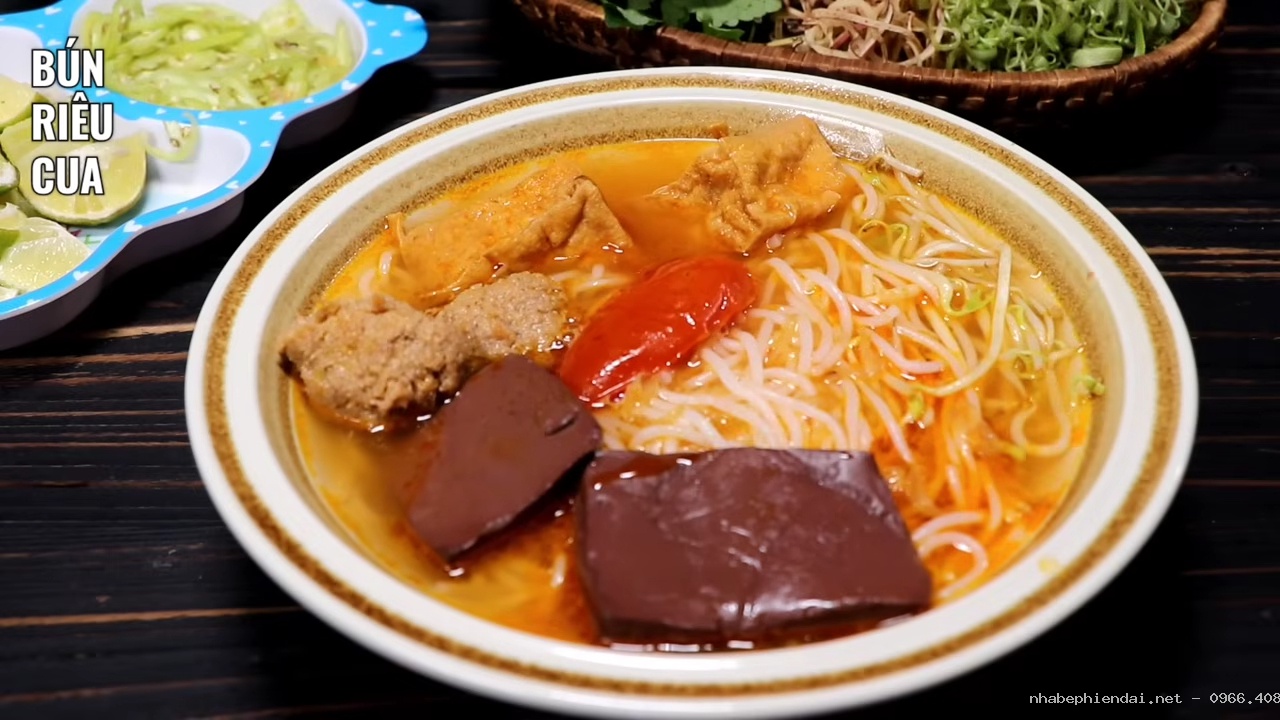 Cách nấu bún riêu cua thơm ngon đậm đà để kinh doanh