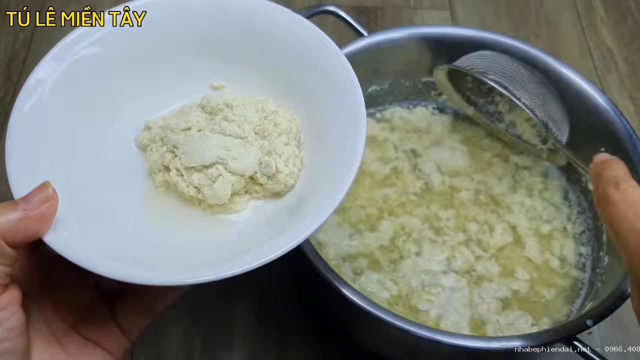 Cách nấu bún riêu chay thơm ngon, nước lèo ngọt thanh dễ làm tại nhà