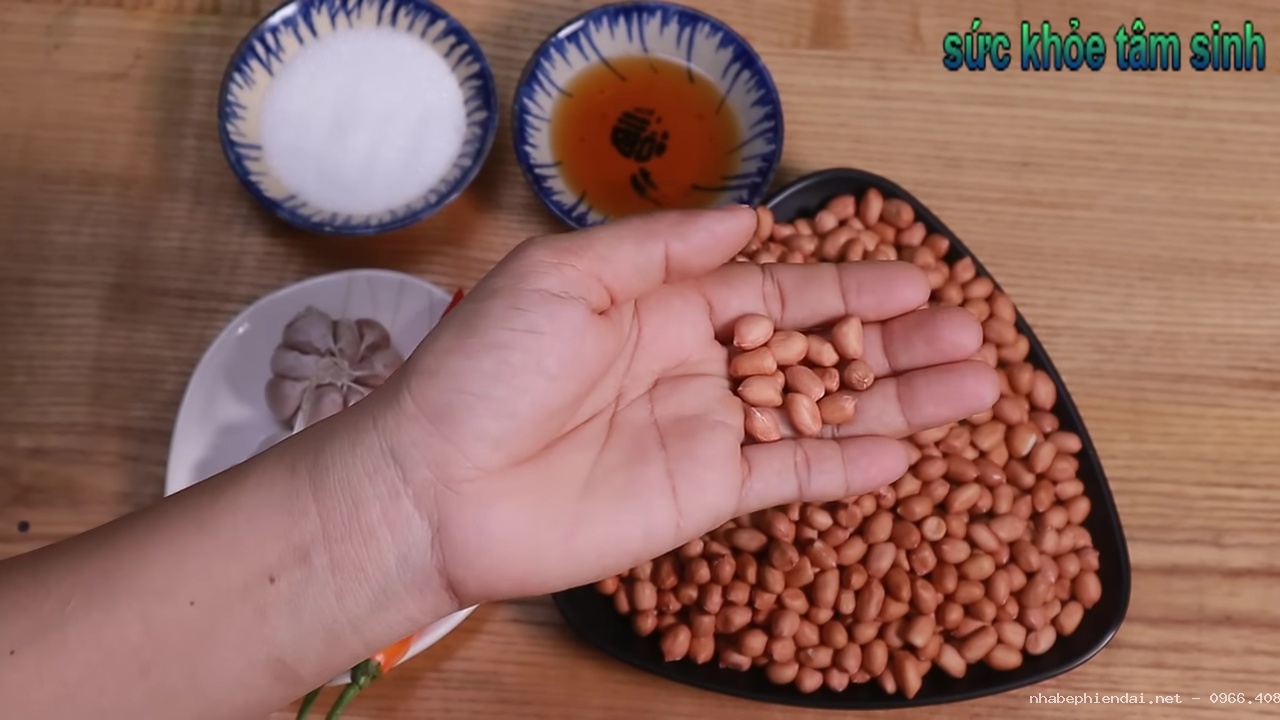 Cách Làm Đậu Phộng Rang Tỏi Ớt