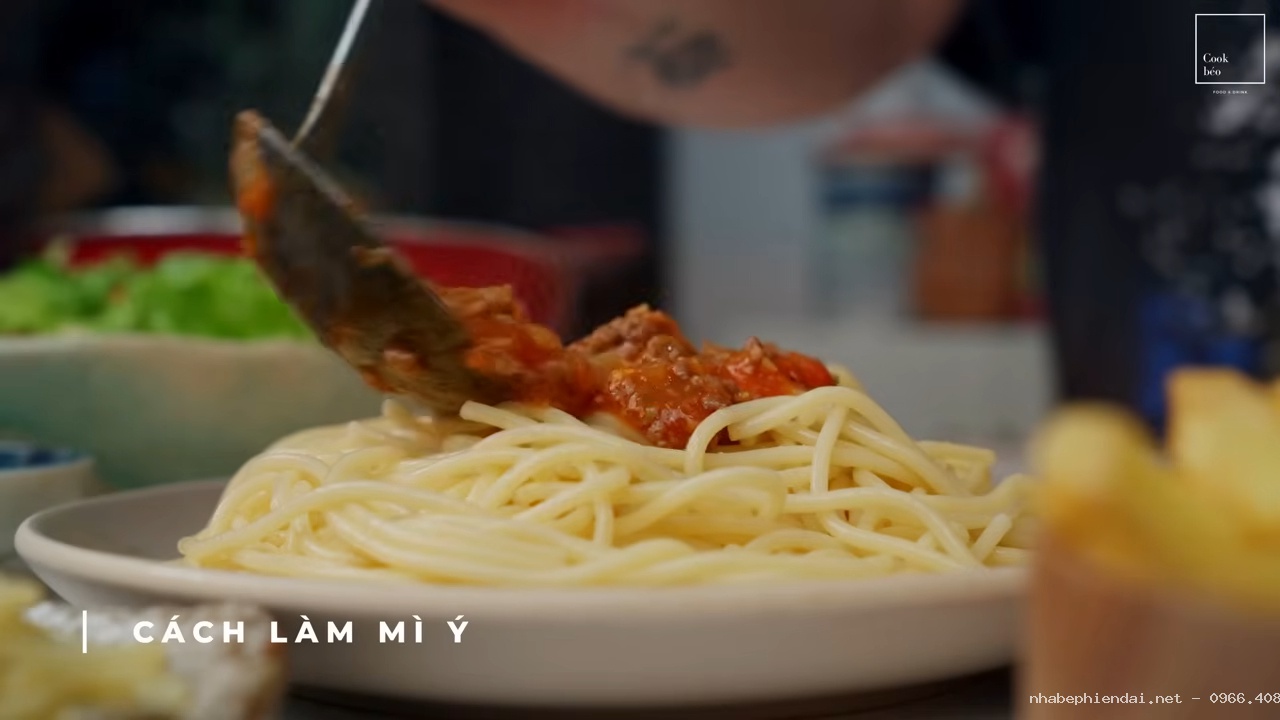 Cách làm mỳ Ý sốt bò bằm ngon và đẹp mắt như ngoài hàng