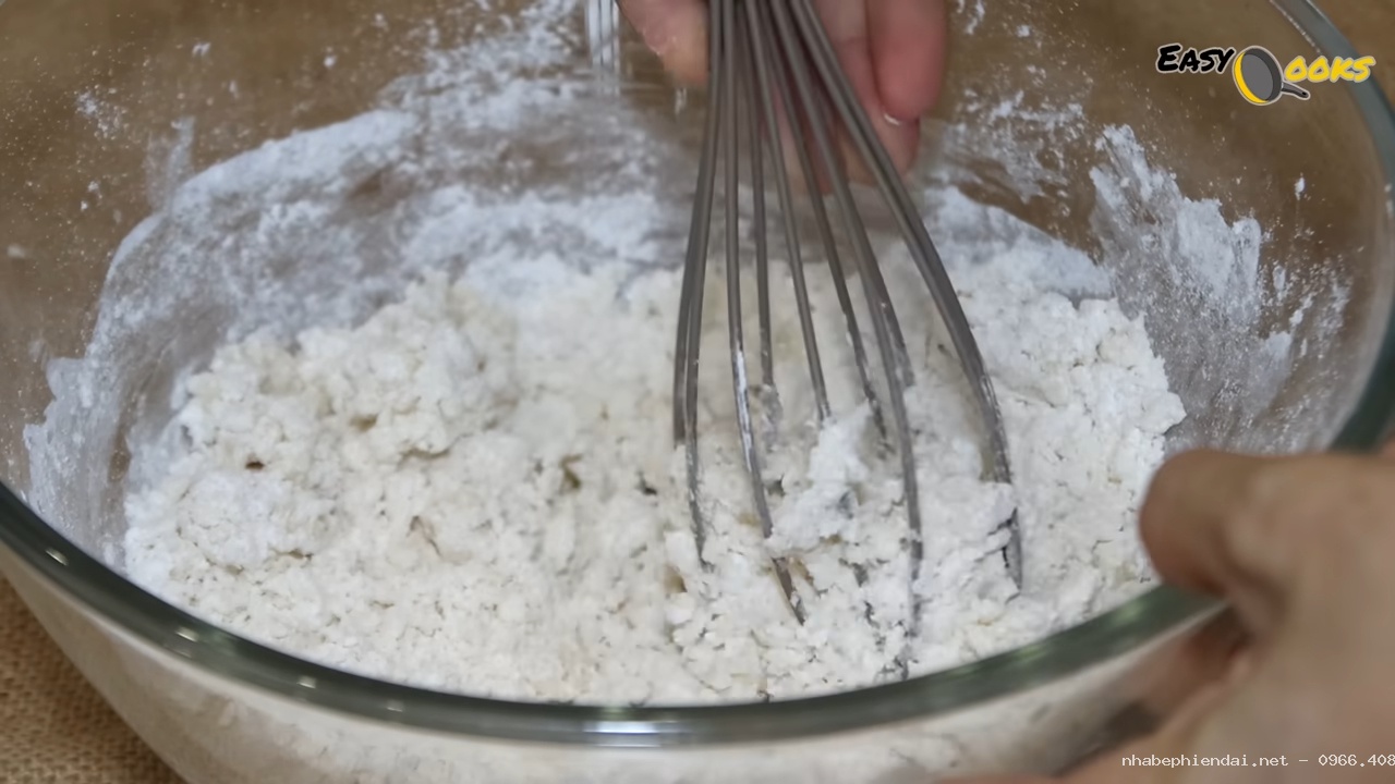 Cách làm bánh bao tại nhà mềm xốp, trắng mịn với nhân thơm ngon