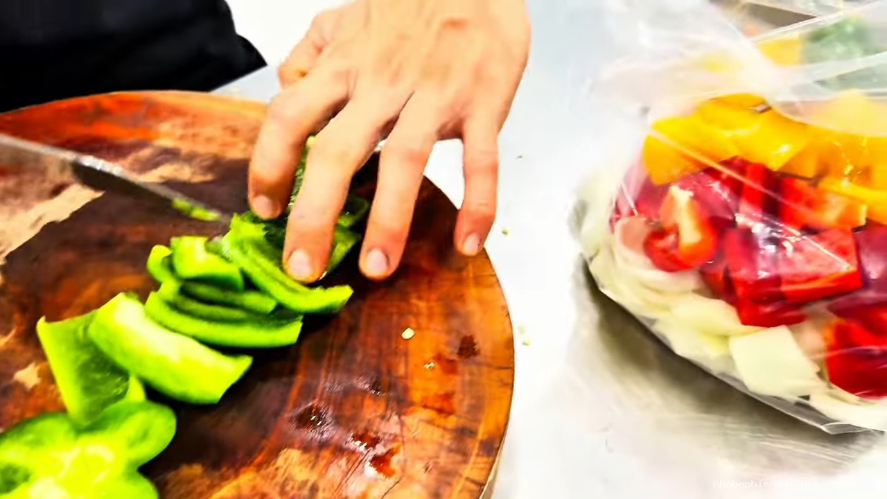 Cách làm heo rừng xào lăn dành cho tiệc, nhà hàng và tiệc cưới
