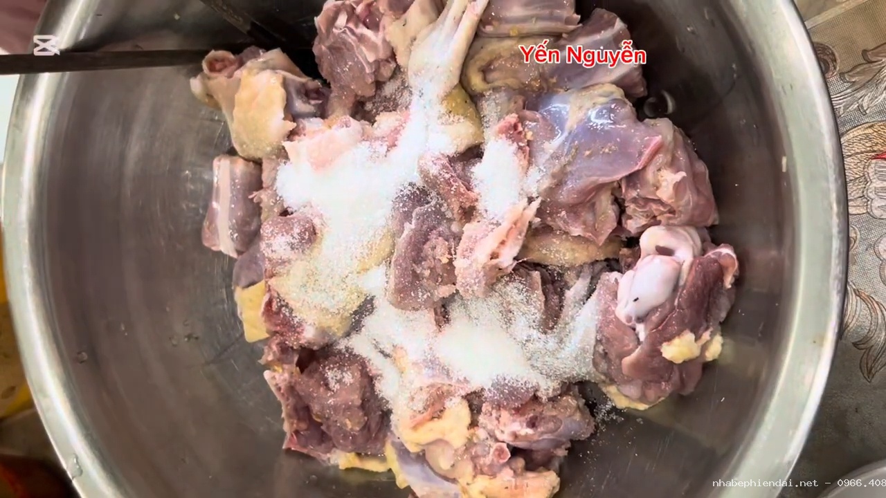 Cách nấu cà ri vịt xiêm thơm béo, thịt dai ngon đậm vị