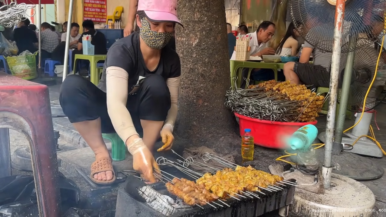Khám phá nghề làm thịt chó truyền thống và những câu chuyện xoay quanh món ăn đặc sản