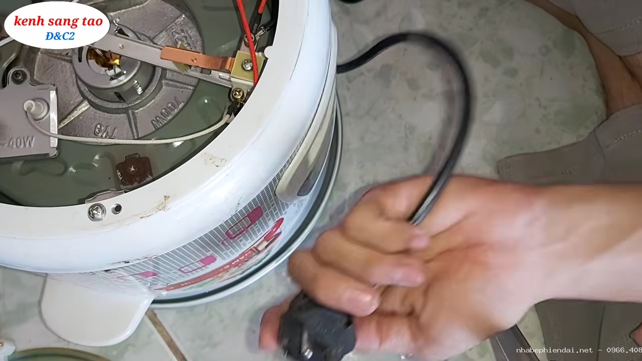 Cách sửa nồi cơm điện nấu cơm sống, cơm khét do yếu nam châm và lòng nồi bị móp