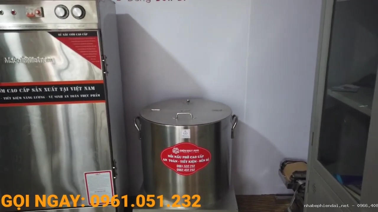 Nên chọn nồi luộc giò hay tủ hấp giò chả chuyên dụng?