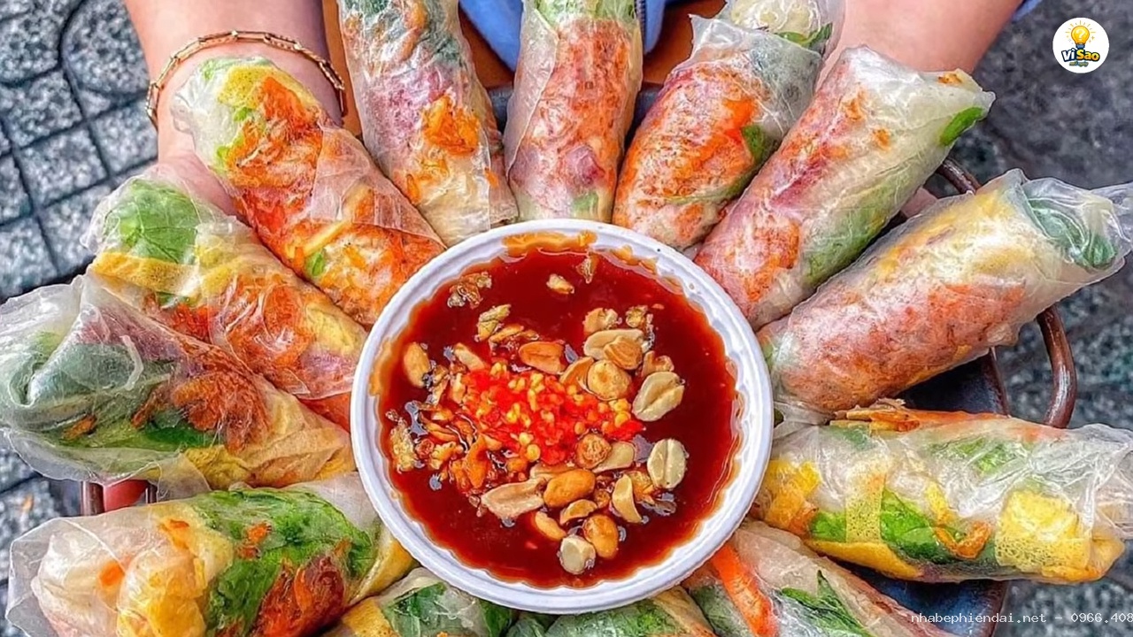 Bò bía Việt Nam: Món ăn đường phố khiến nhiều du khách quốc tế tò mò
